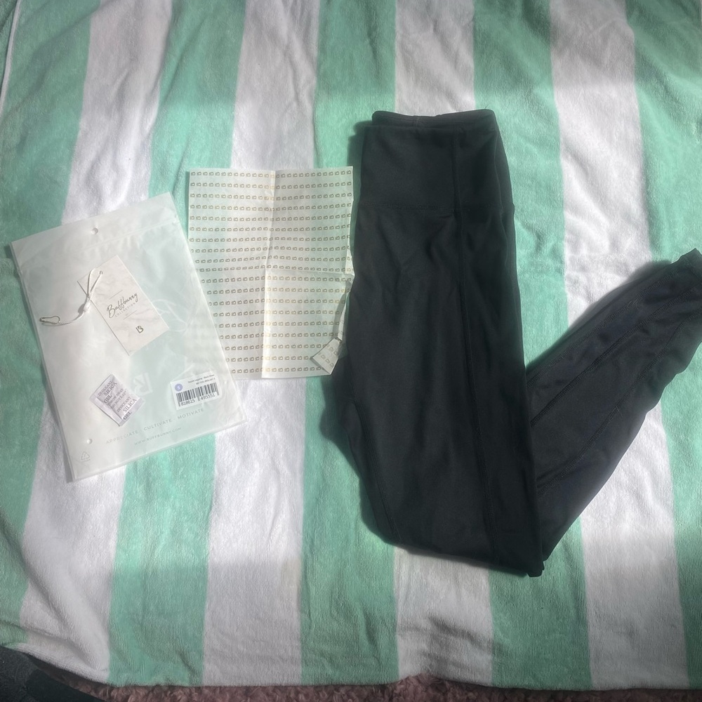 EUC SZ MEDIUM OASIS ONYX BLACK LEGGINGS